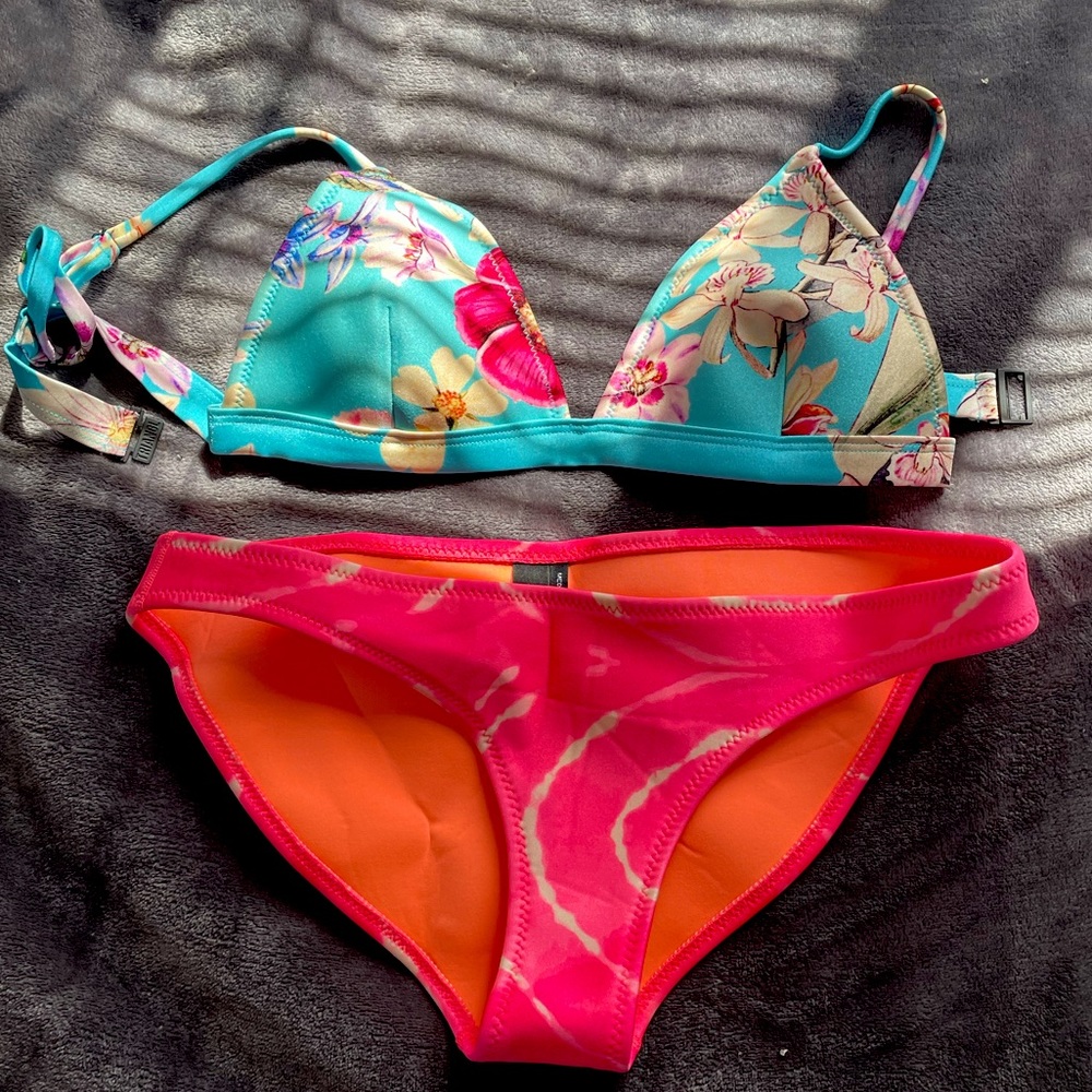 Triangl bikini 👙 💕💙